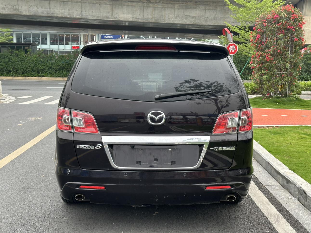 Mazda MPV 2011 thumb 3