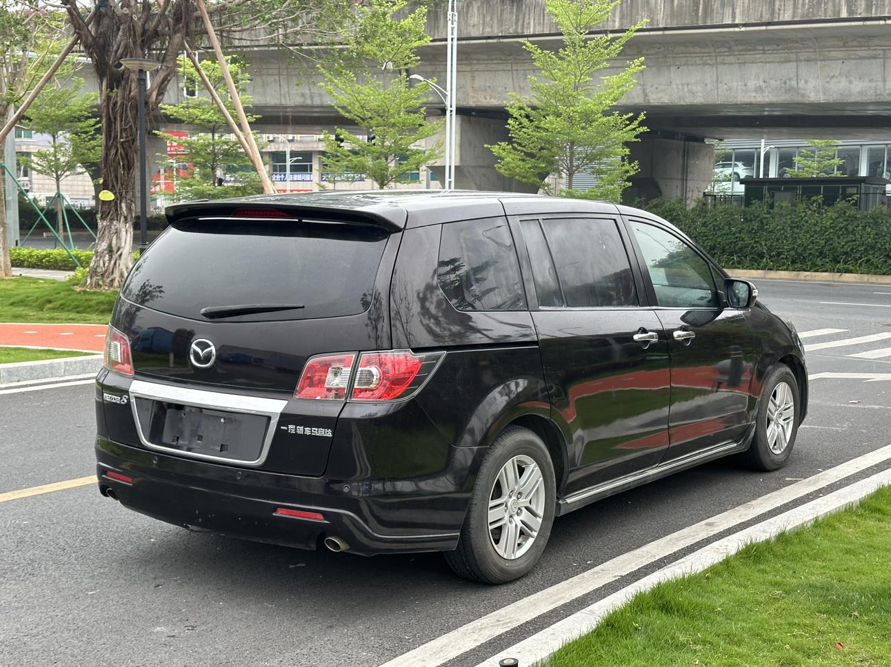 Mazda MPV 2011 thumb 4