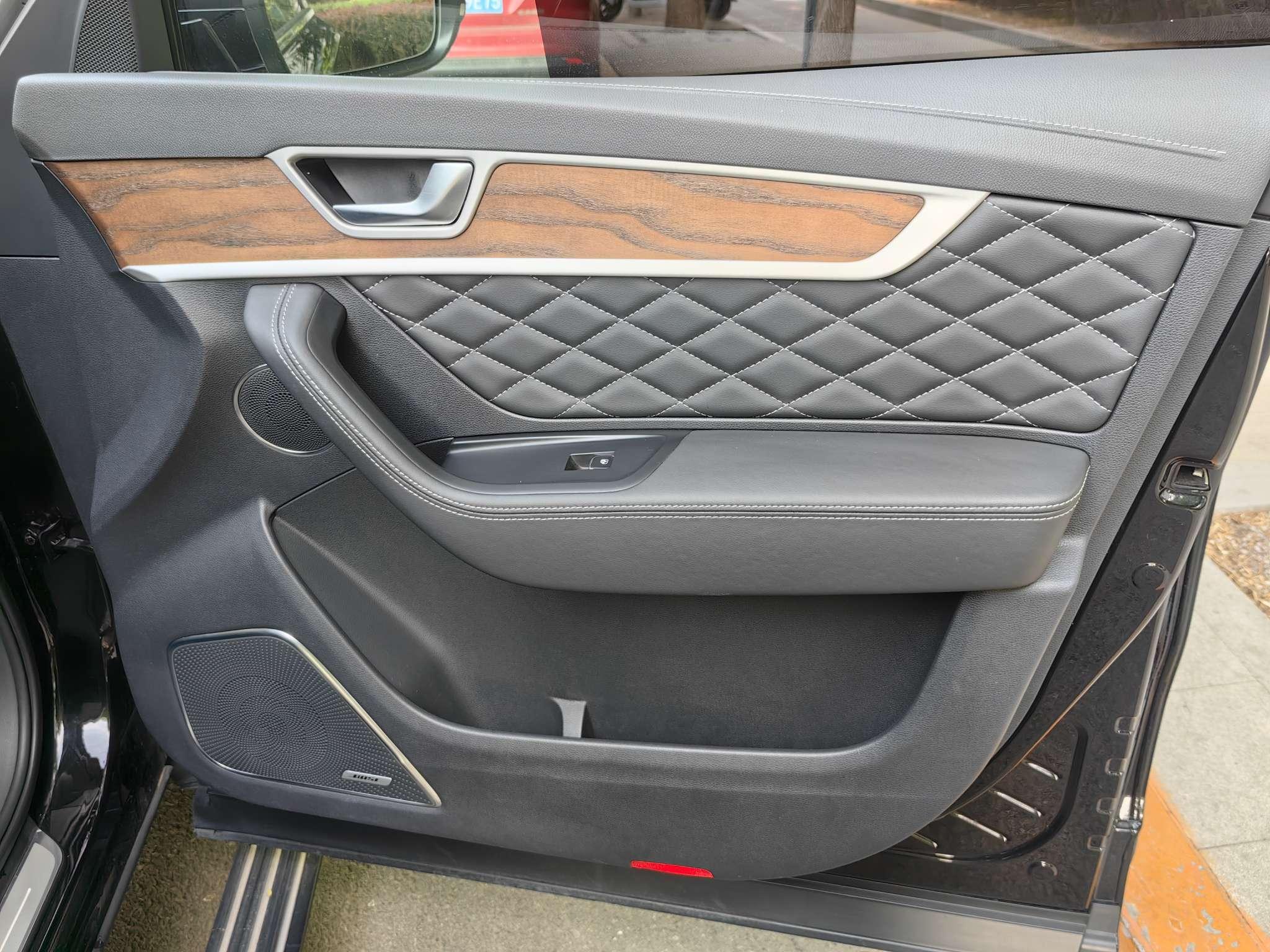 Hongqi HS7 2019 thumb 10