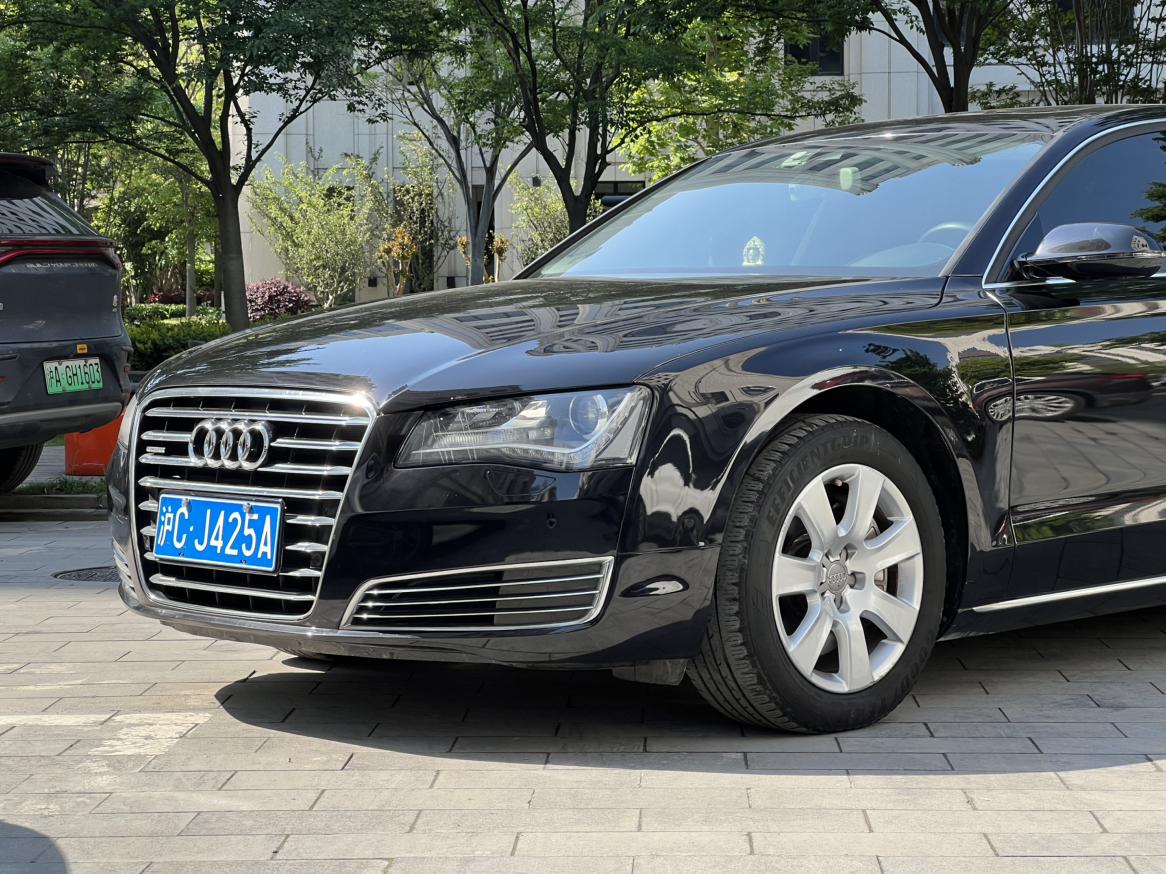 Audi A8 2013 thumb 5