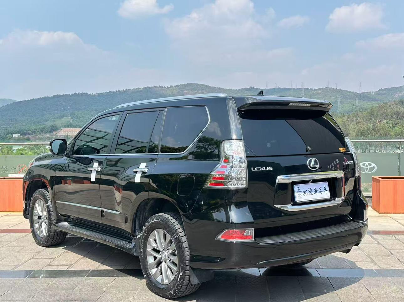 Lexus GX 2014 thumb 2