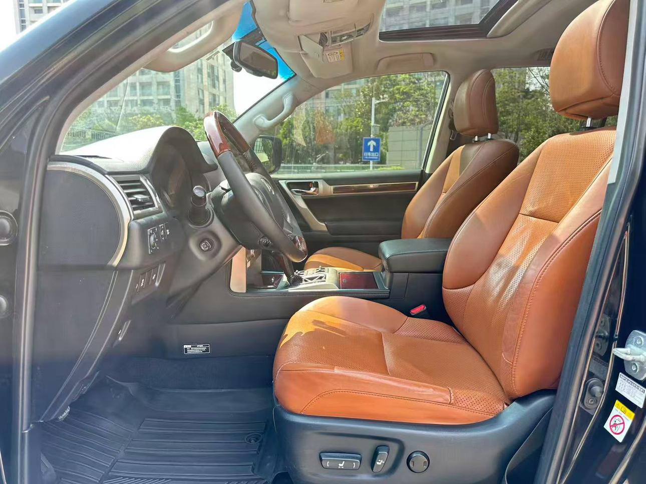 Lexus GX 2014 thumb 6