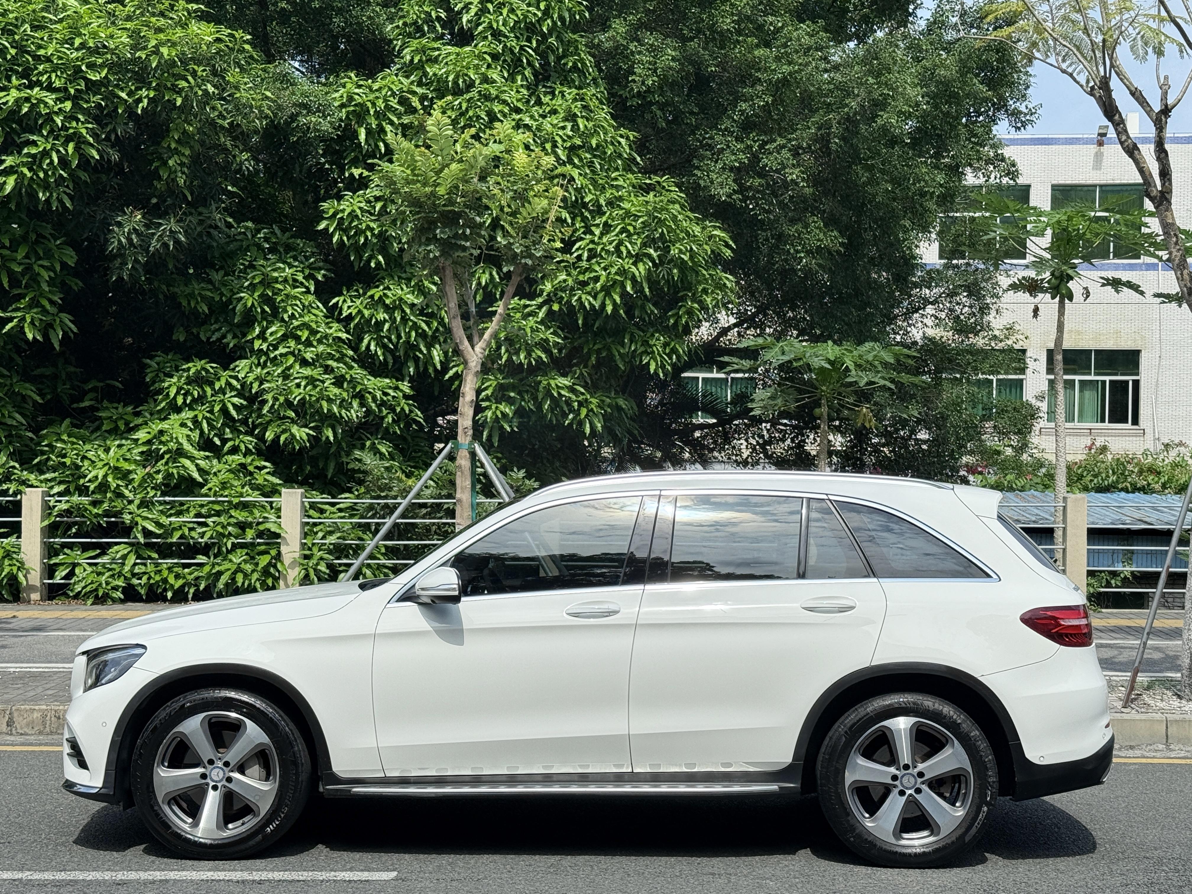 Mercedes-Benz GLC 2017 thumb 2