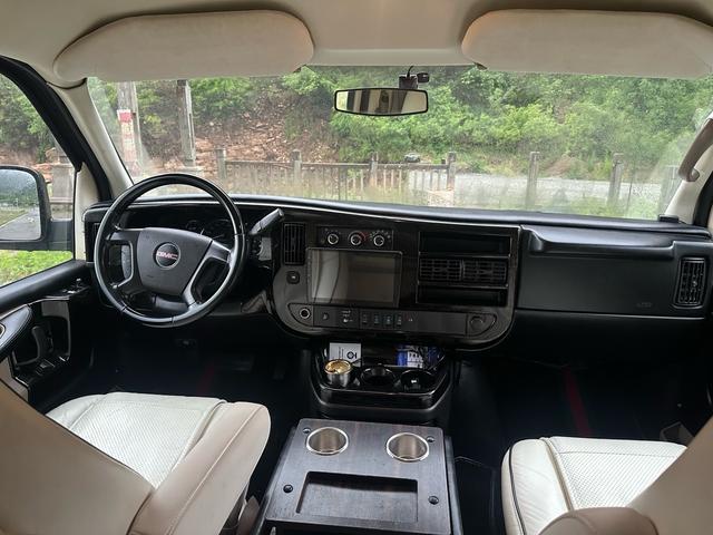 GMC Savana 2013 thumb 11