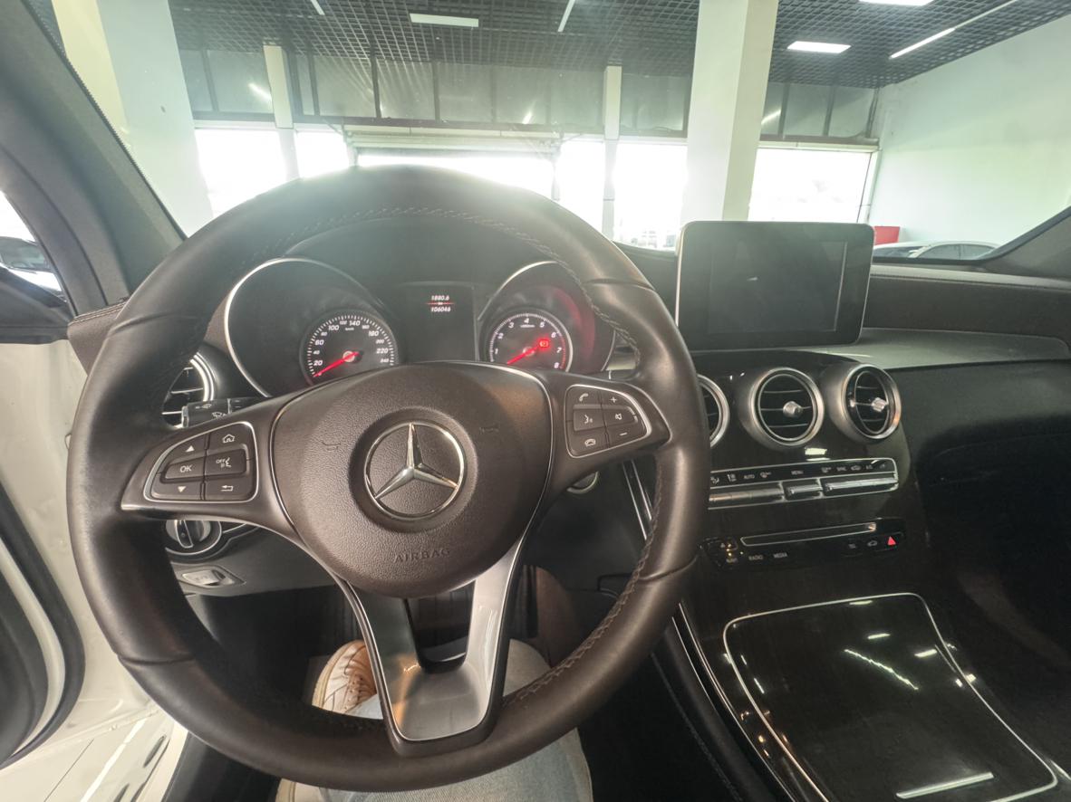 Mercedes-Benz GLC 2017 thumb 10