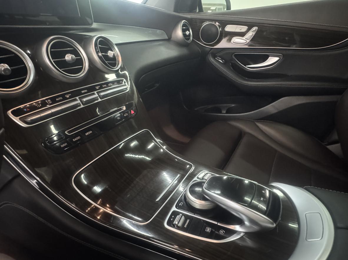 Mercedes-Benz GLC 2017 thumb 11