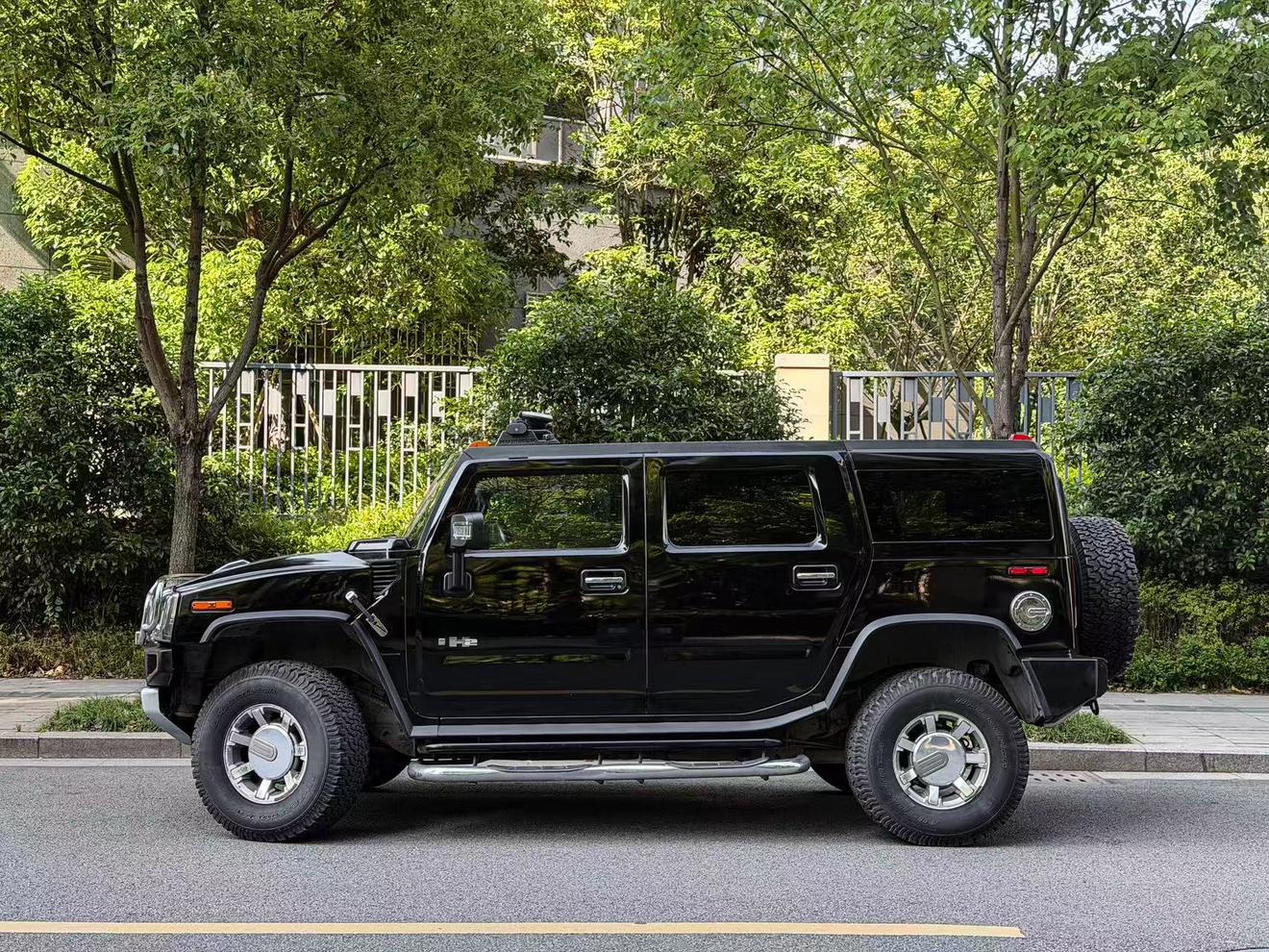 Hummer H2 2008 thumb 2
