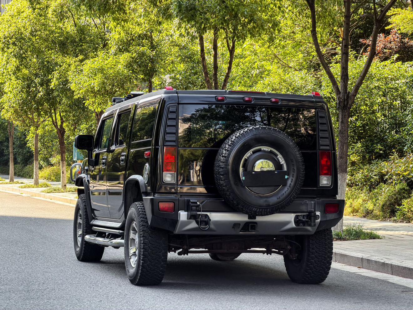Hummer H2 2008 thumb 3