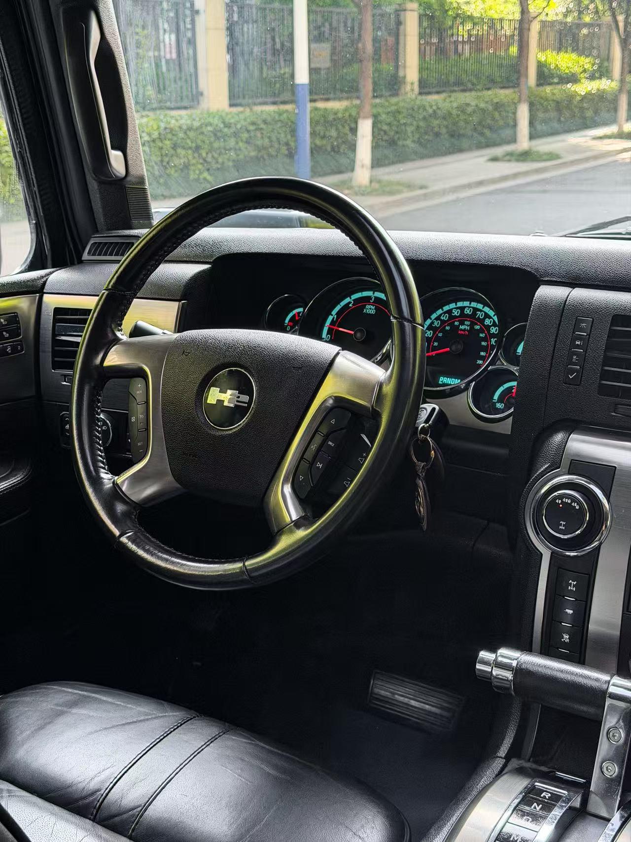 Hummer H2 2008 thumb 9
