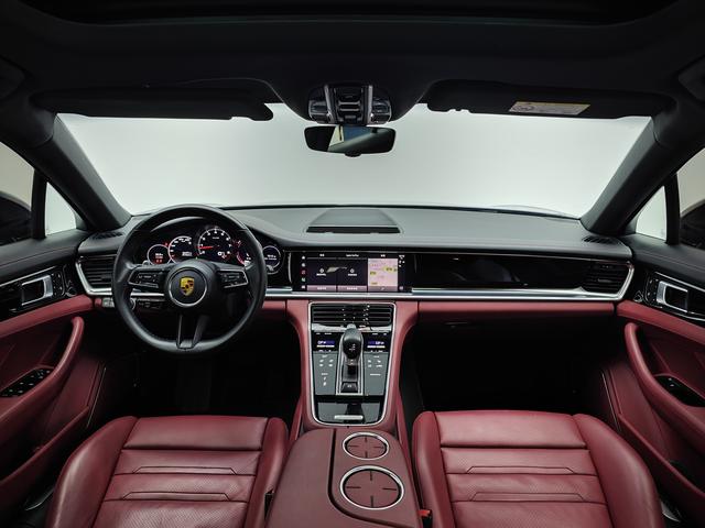 Porsche Panamera 2021 thumb 12
