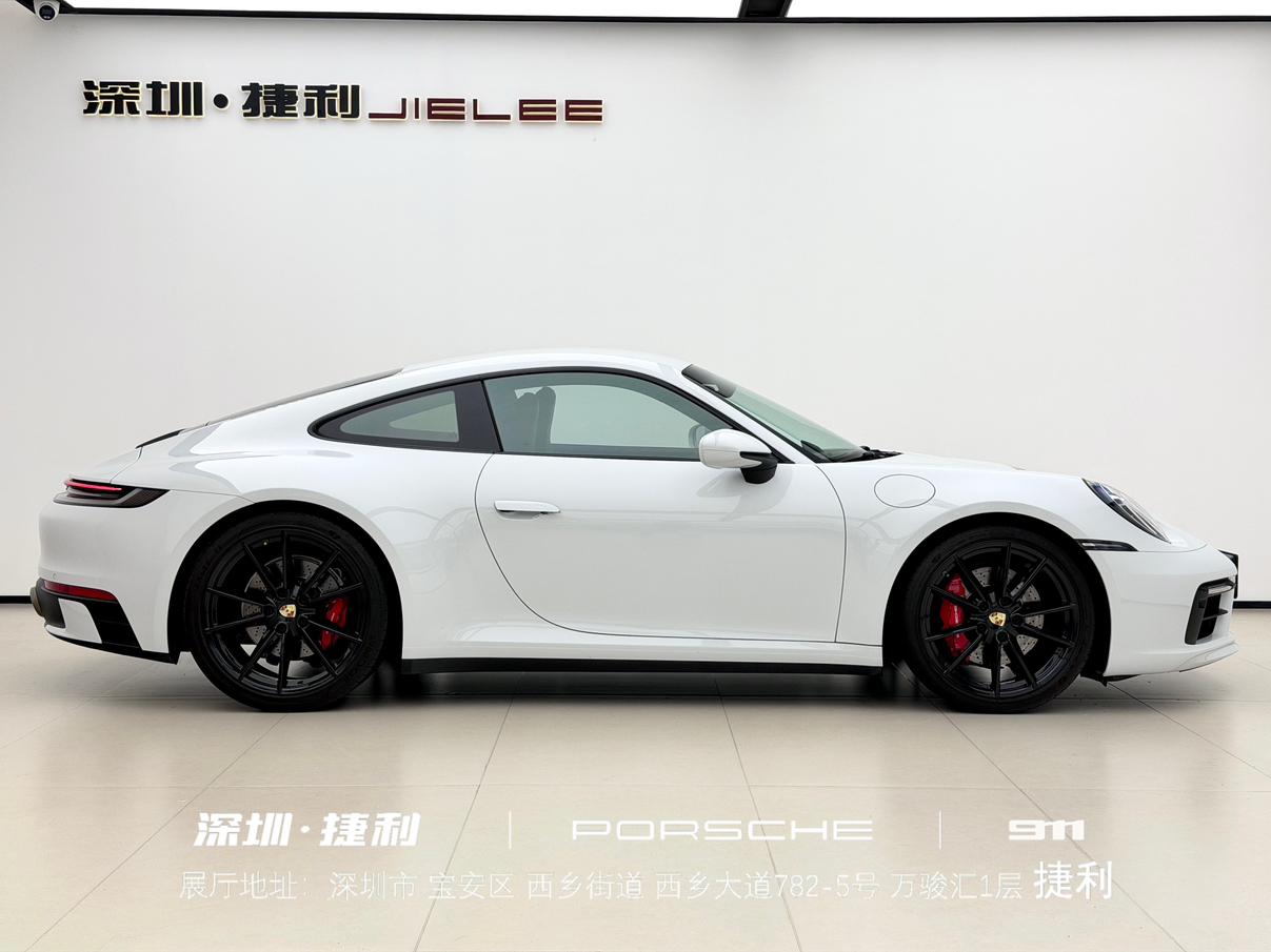 Porsche 911 2023 thumb 3