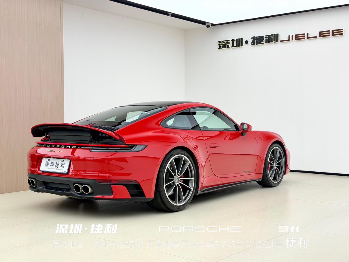 Porsche 911 2019 thumb 6
