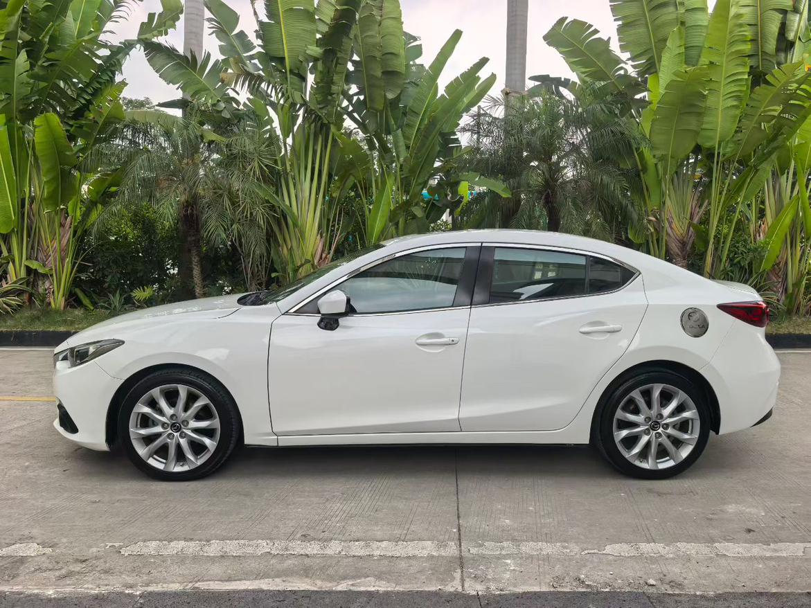 Mazda 3 2014 thumb 11