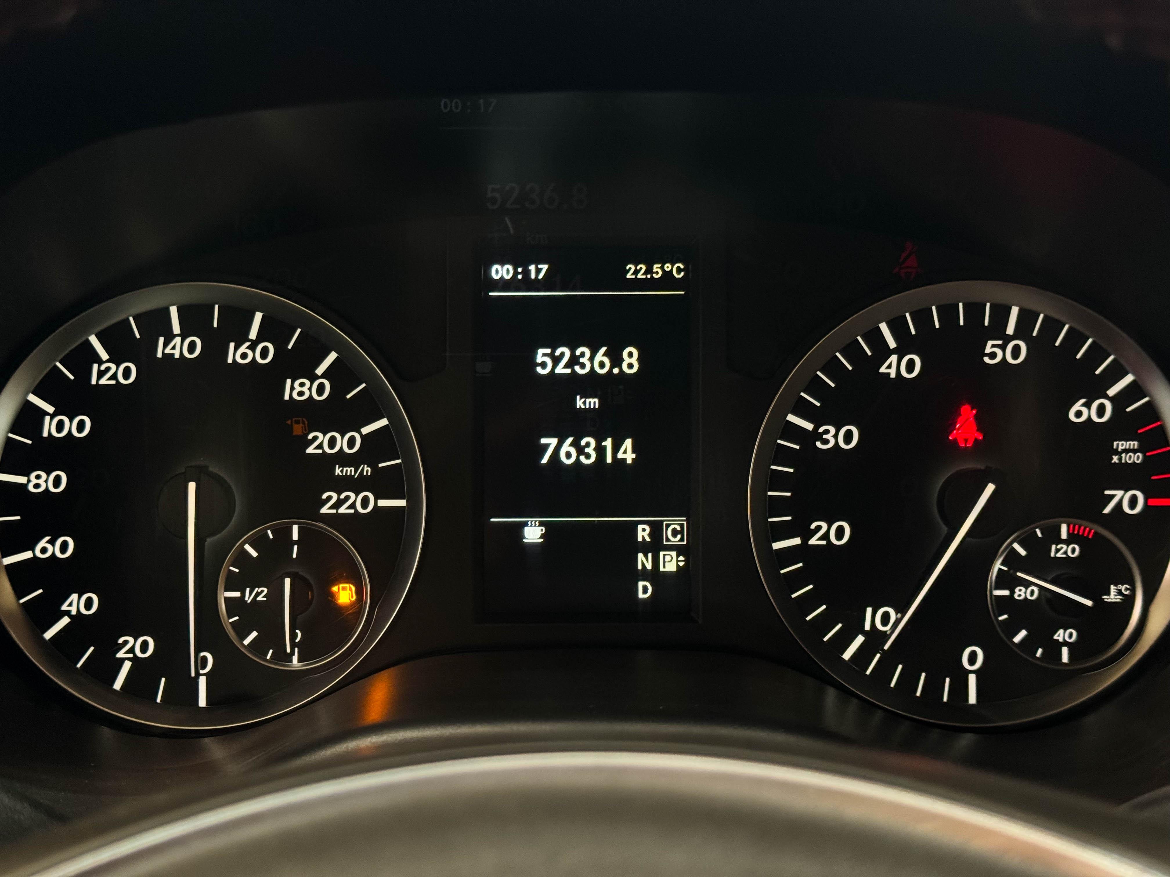 Mercedes-Benz Wei Ting 2018 thumb 10