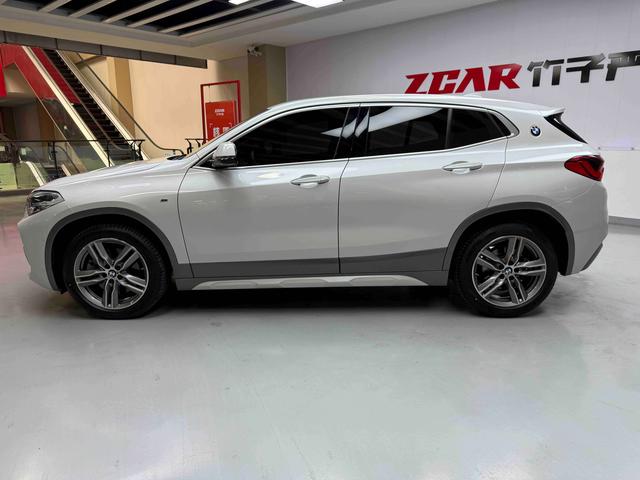 BMW X2 2020 thumb 2