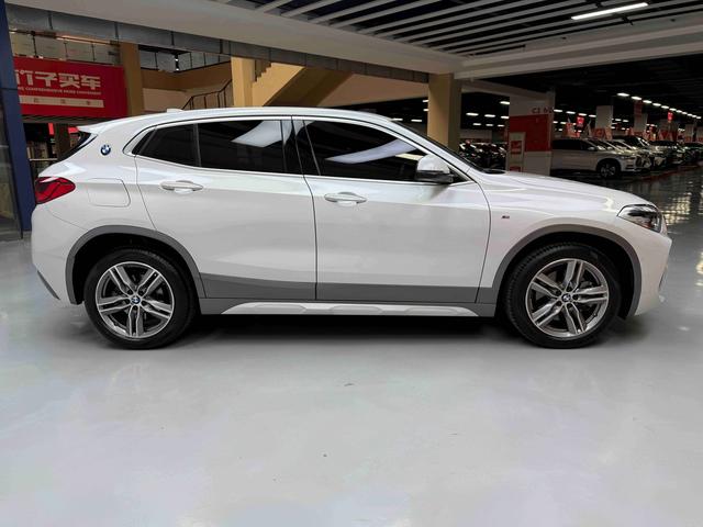BMW X2 2020 thumb 6