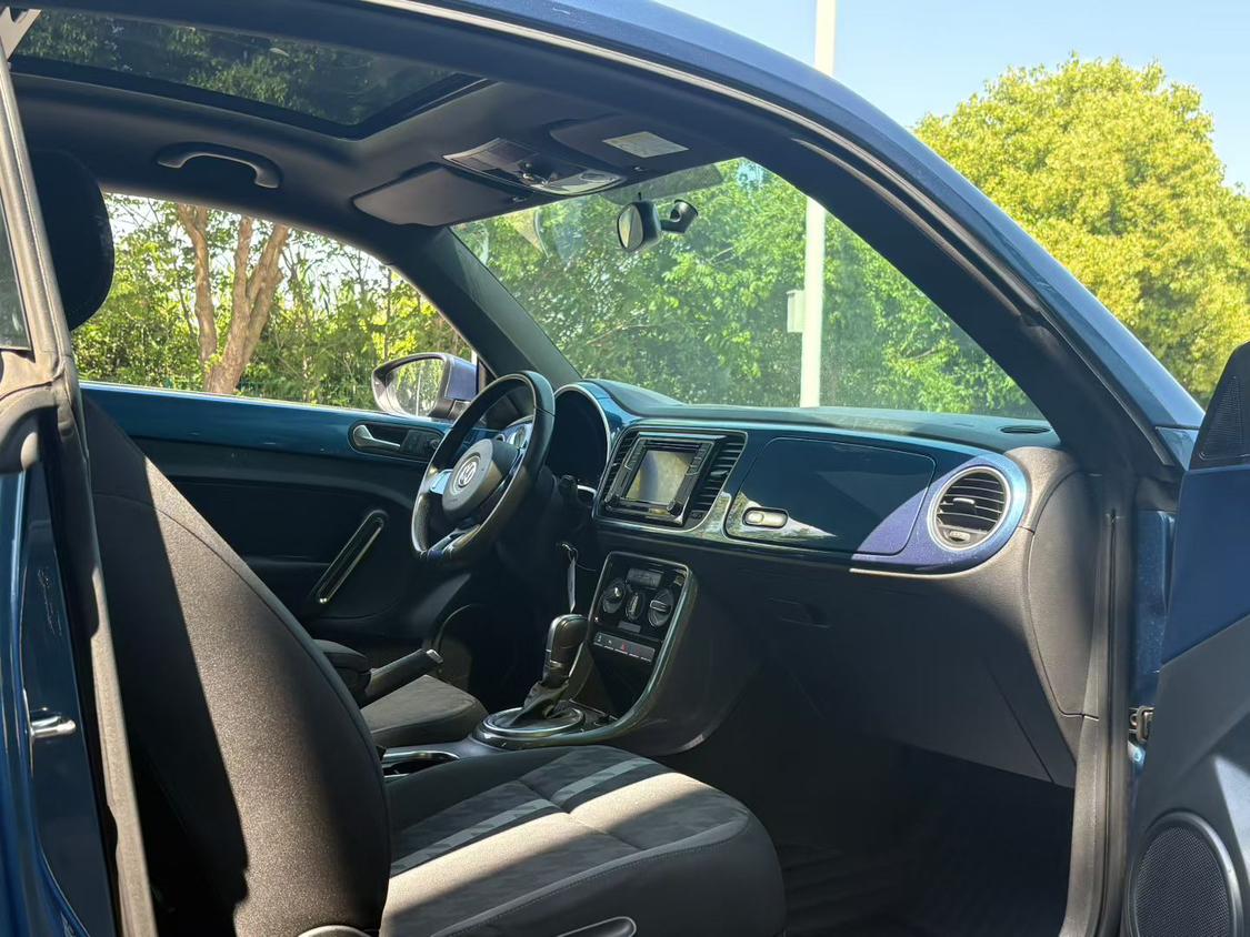 Volkswagen Beetle 2018 thumb 4