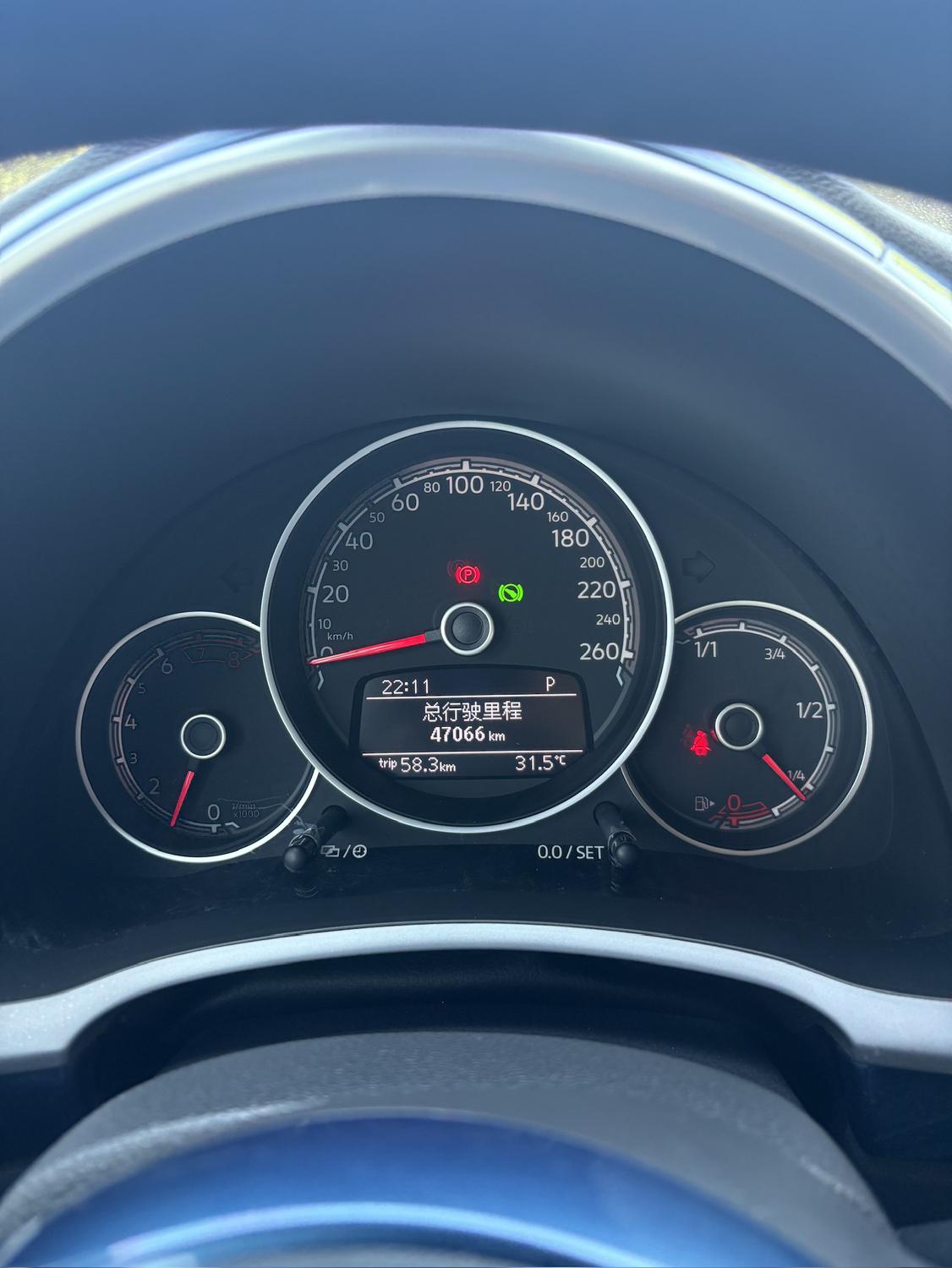 Volkswagen Beetle 2018 thumb 5