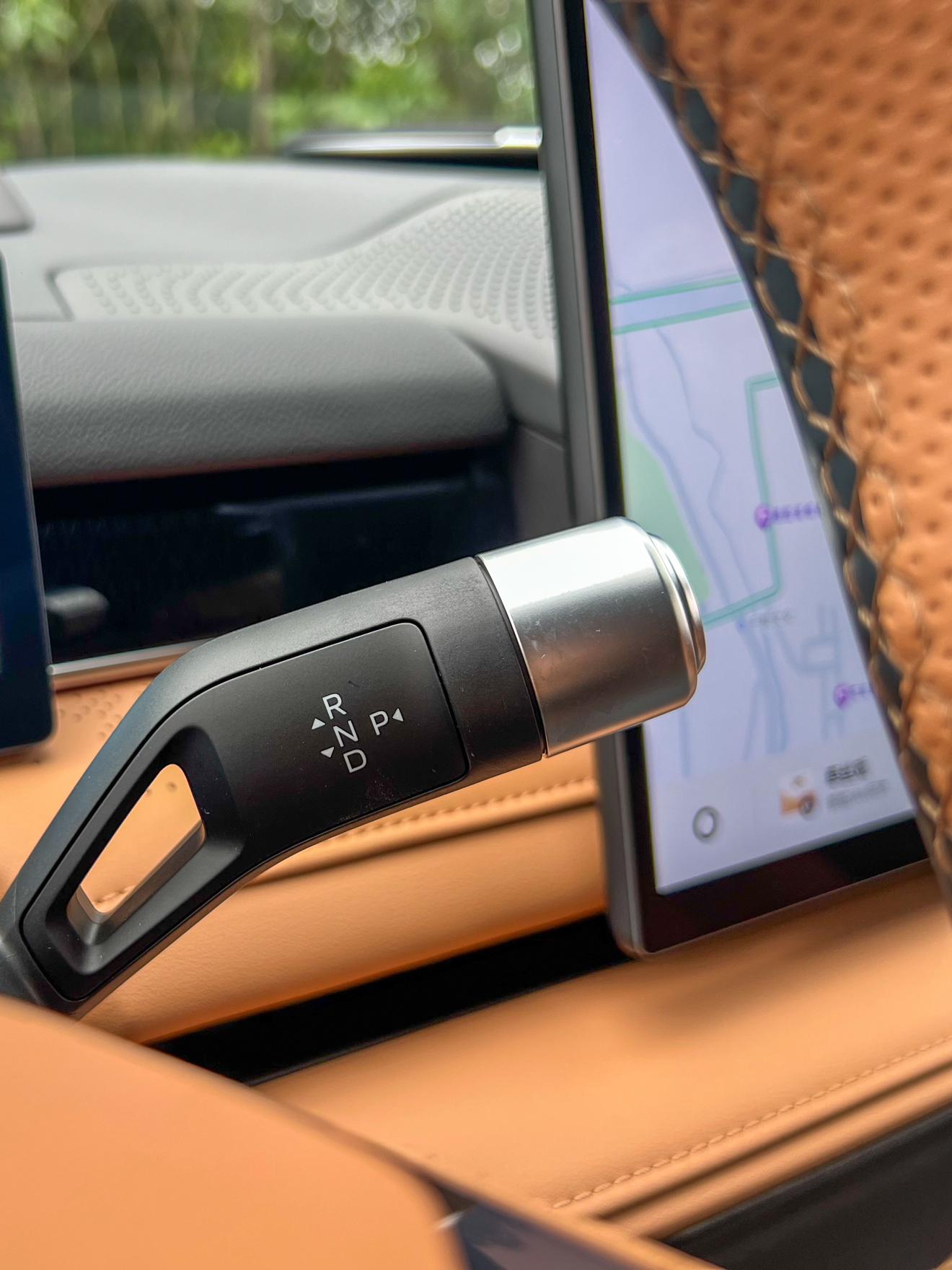 Geely Galaxy 8 PHEV 2025 thumb 11