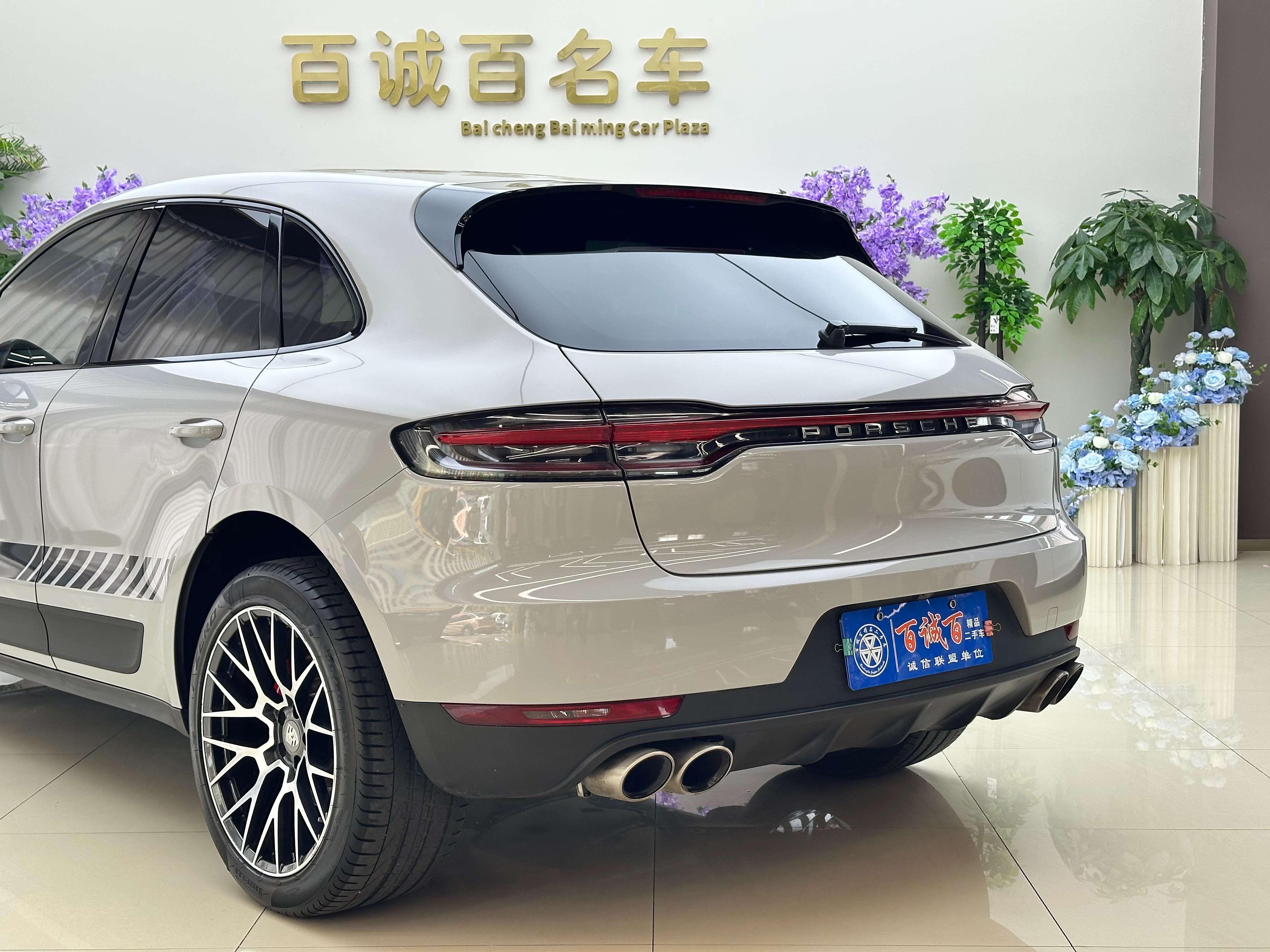 Porsche Macan 2018 thumb 6
