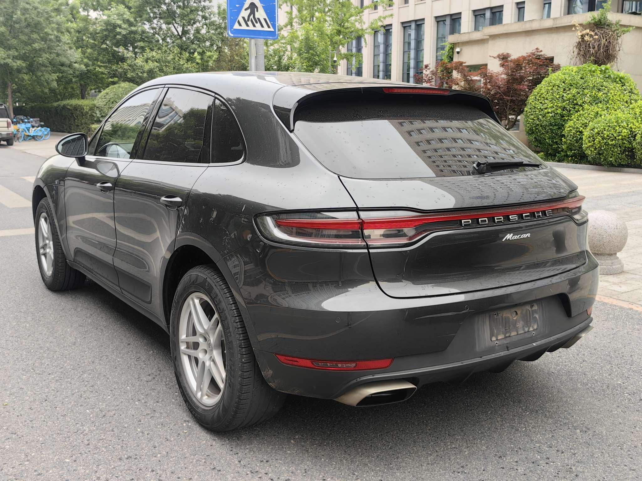 Porsche Macan 2020 thumb 3