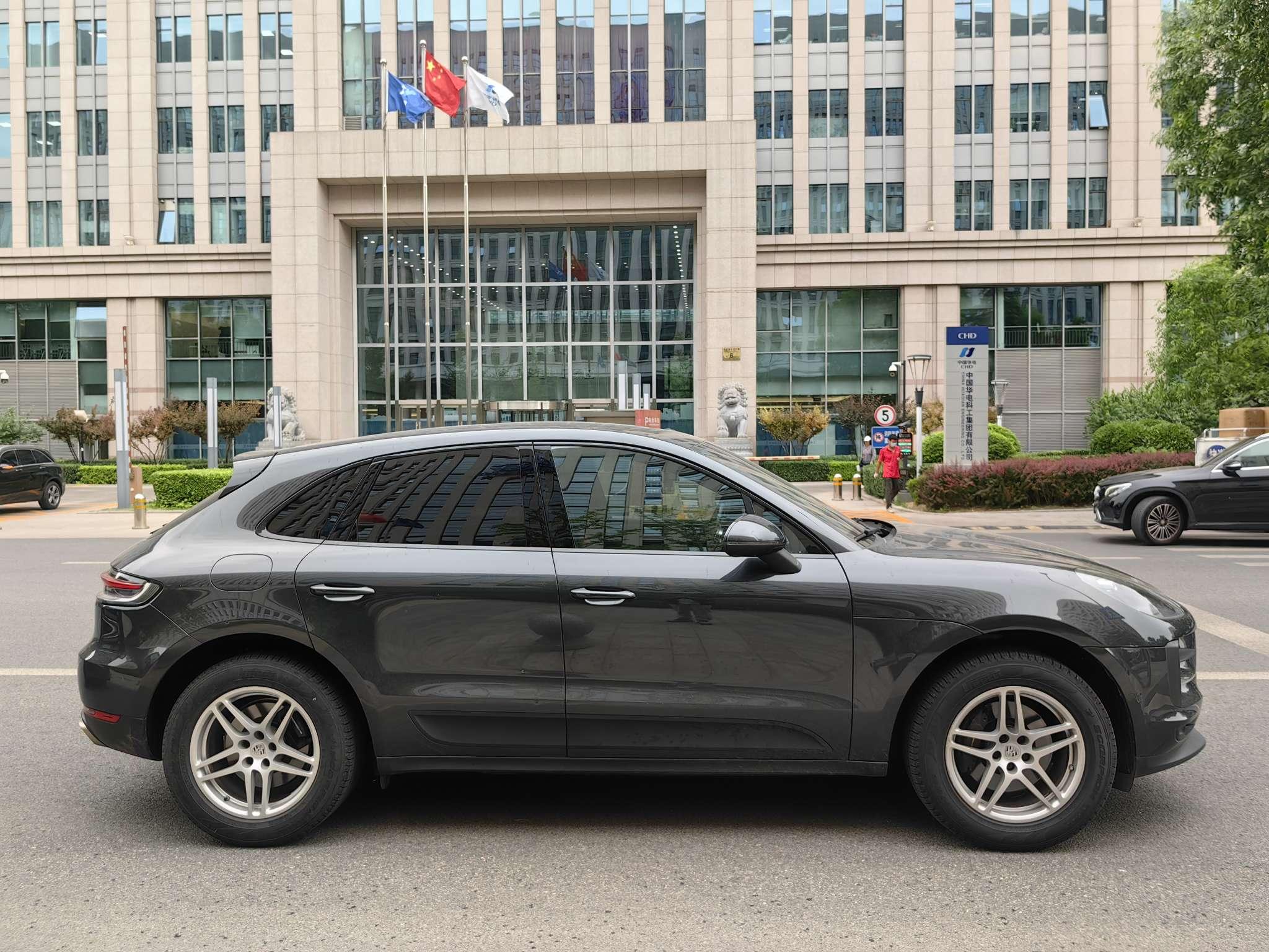 Porsche Macan 2020 thumb 6