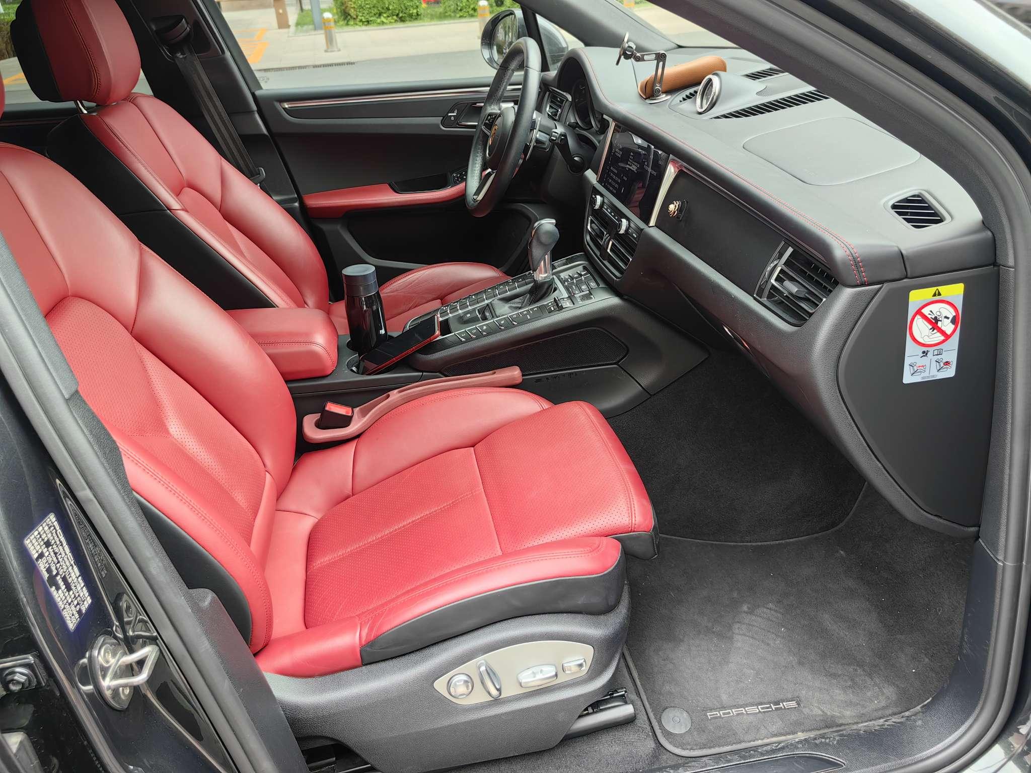 Porsche Macan 2020 thumb 10