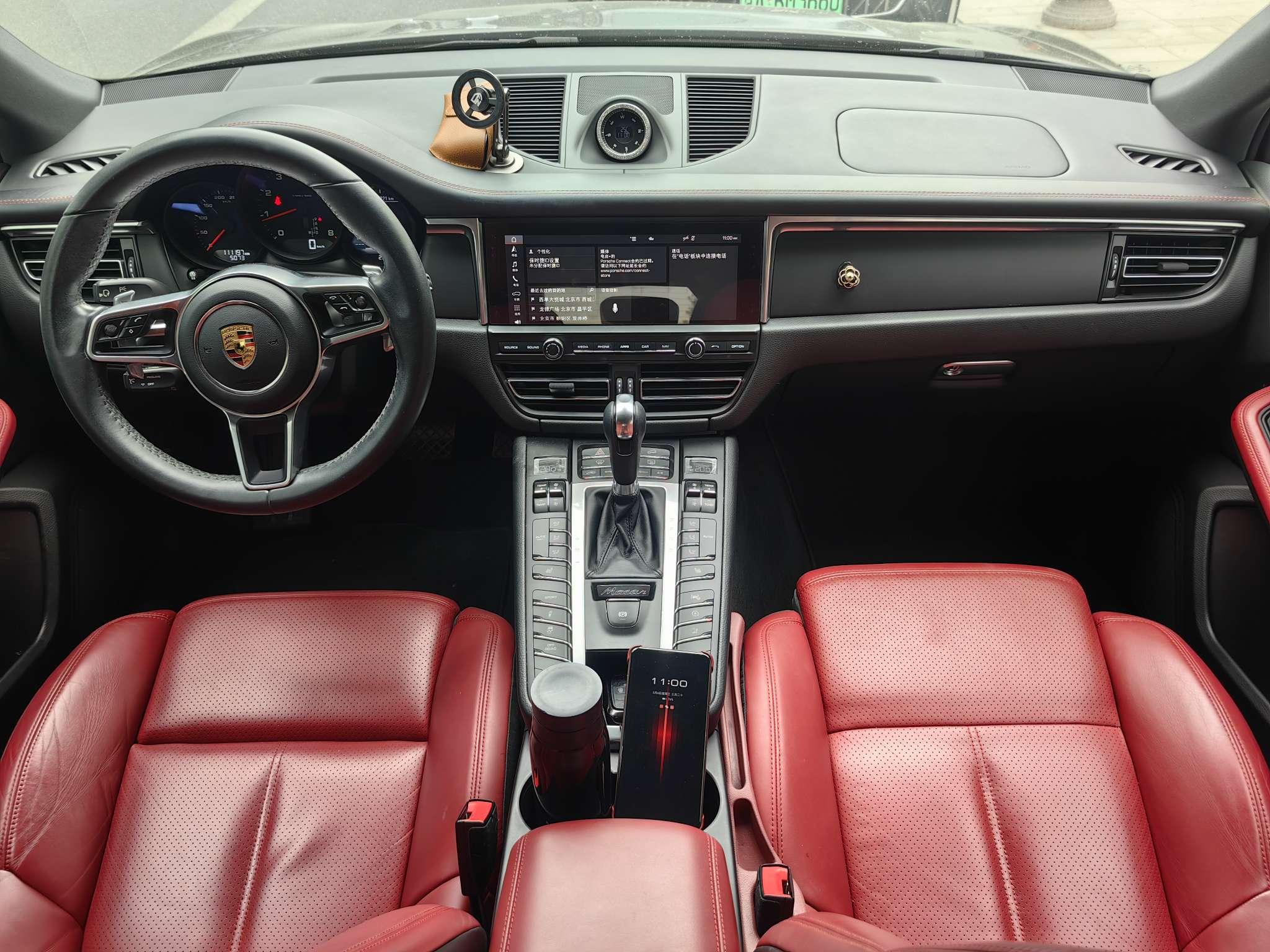 Porsche Macan 2020 thumb 12