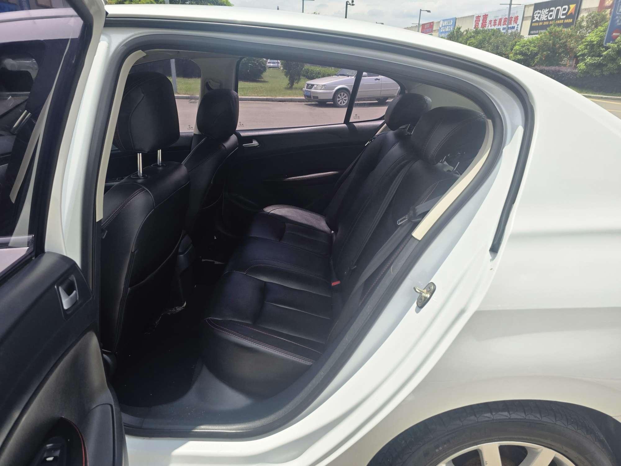 Peugeot 308 2014 thumb 8