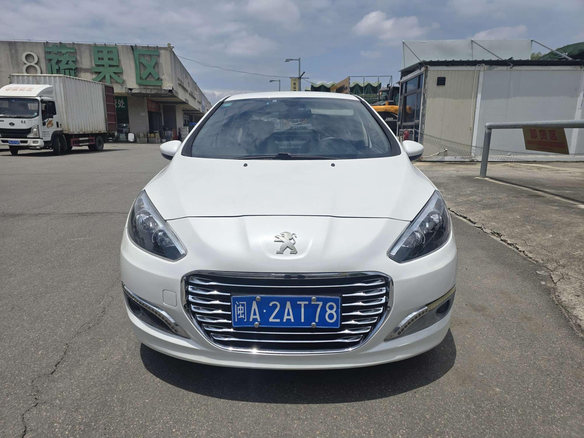 Peugeot 308 2014 thumb 11