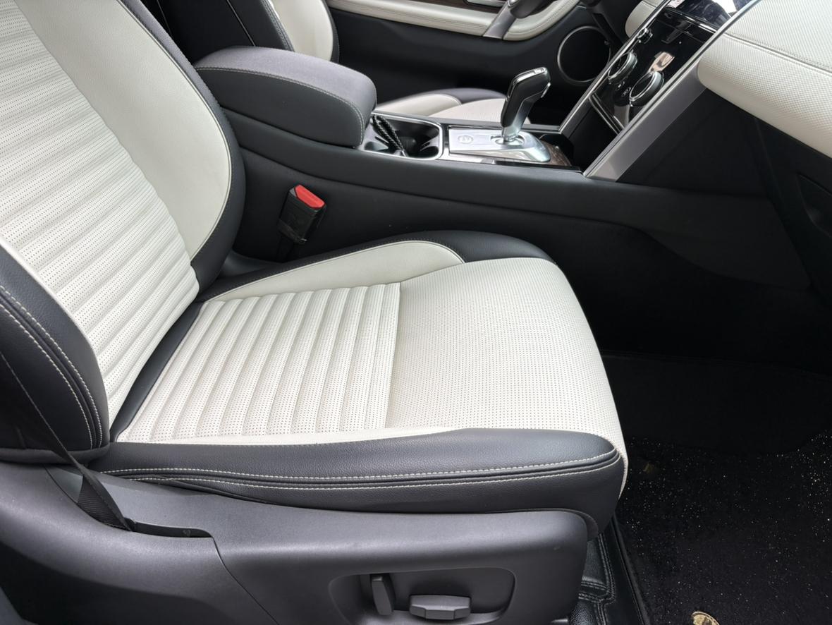 Land Rover Discovery Sport 2022 thumb 12