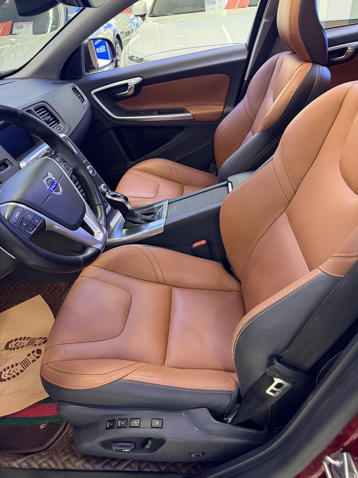Volvo V60 2015 thumb 8