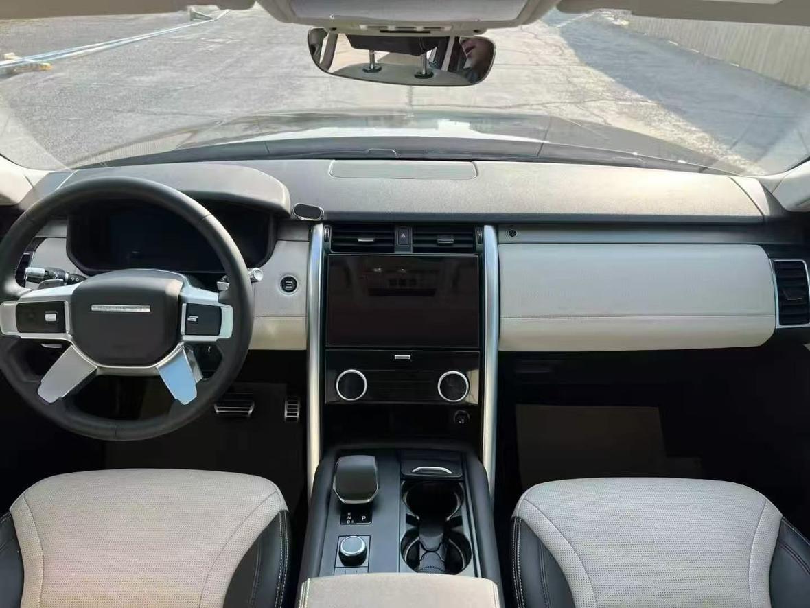 Land Rover Discovery 2021 thumb 5