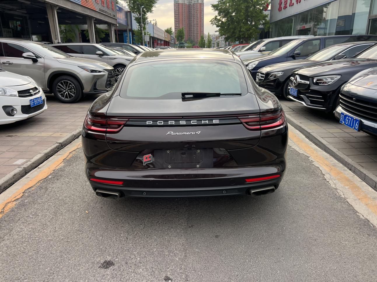 Porsche Panamera 2017 thumb 3