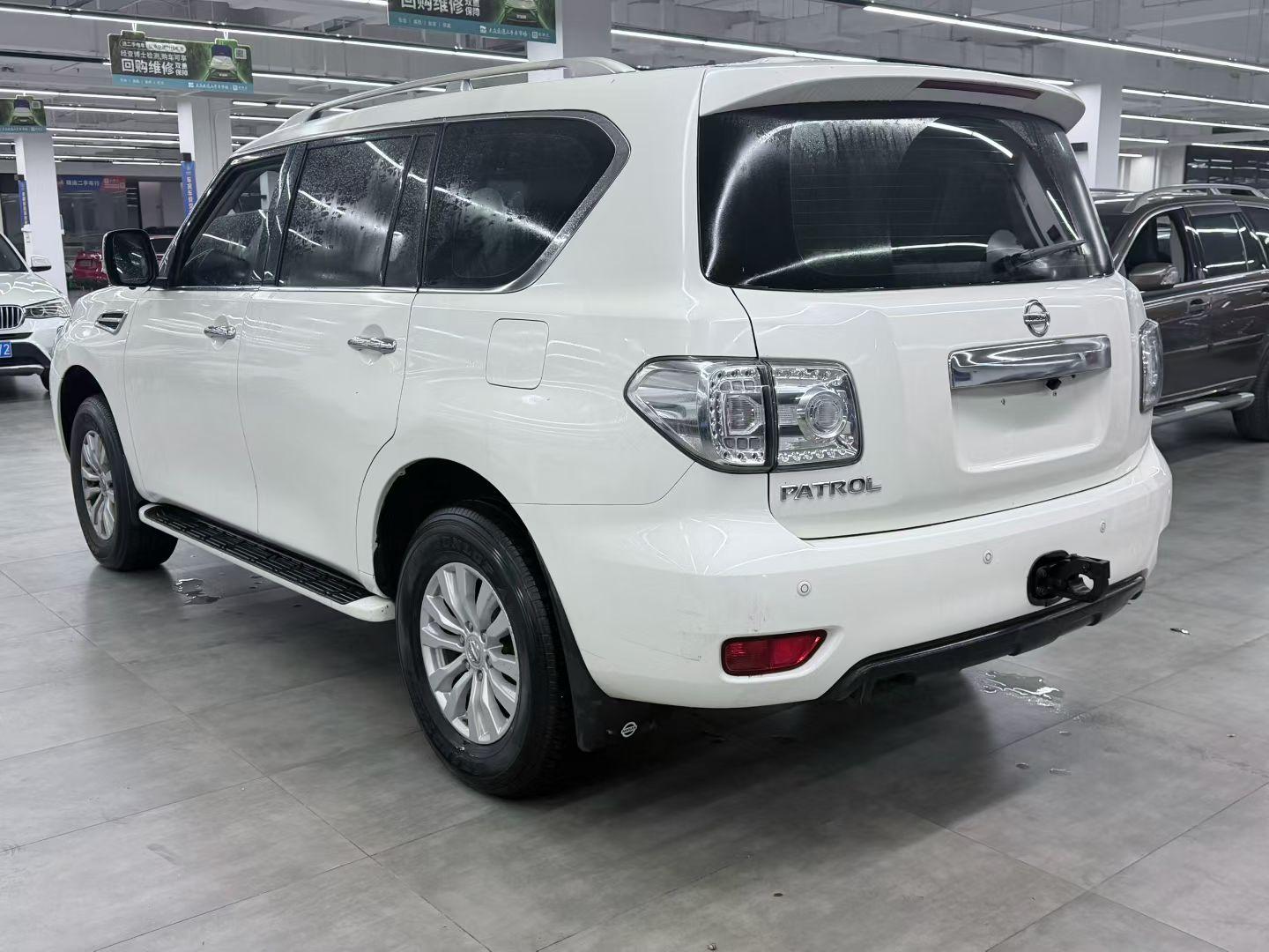 Nissan Terra 2018 thumb 11