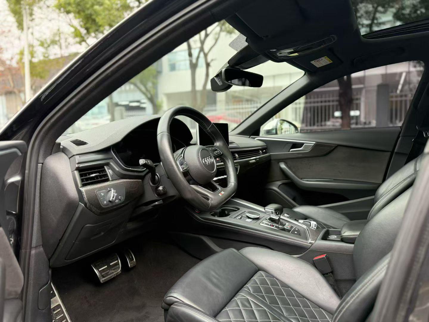 Audi S4 2018 thumb 7