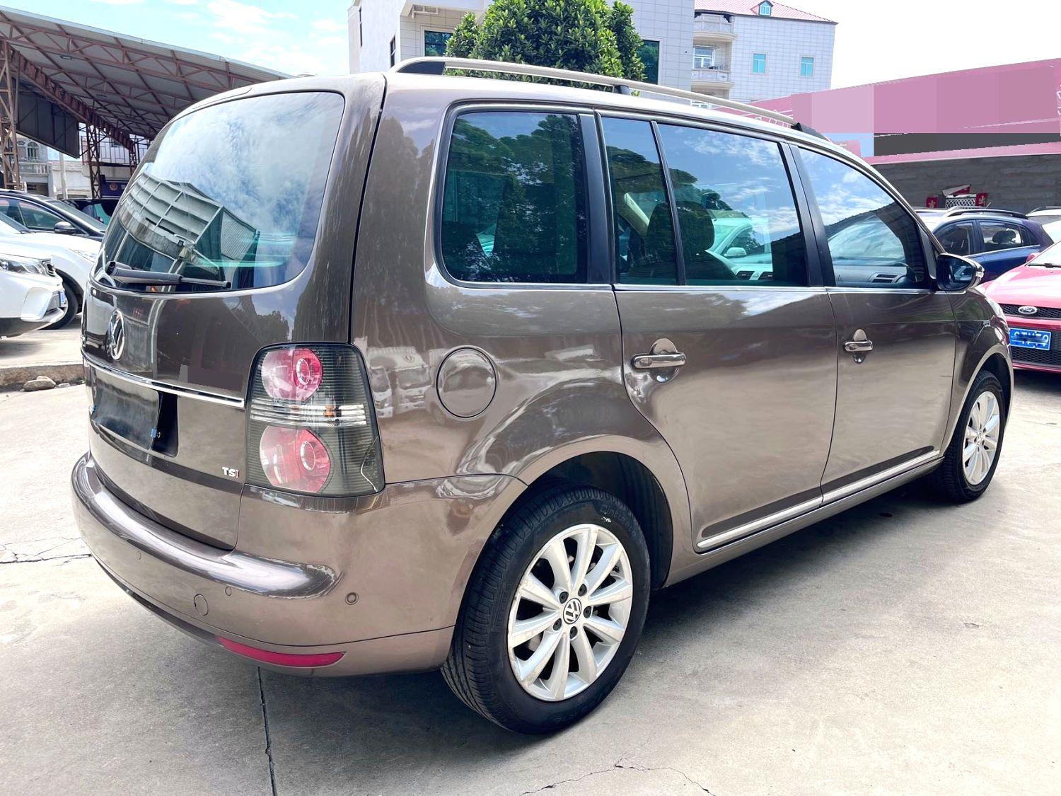 Volkswagen Touran 2013 thumb 4