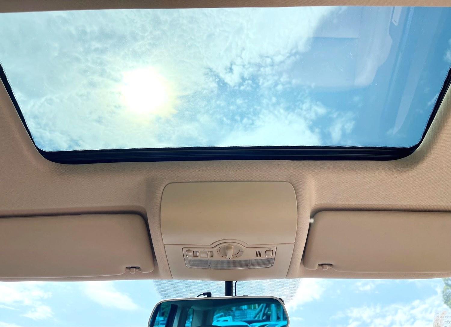 Volkswagen Touran 2013 thumb 5