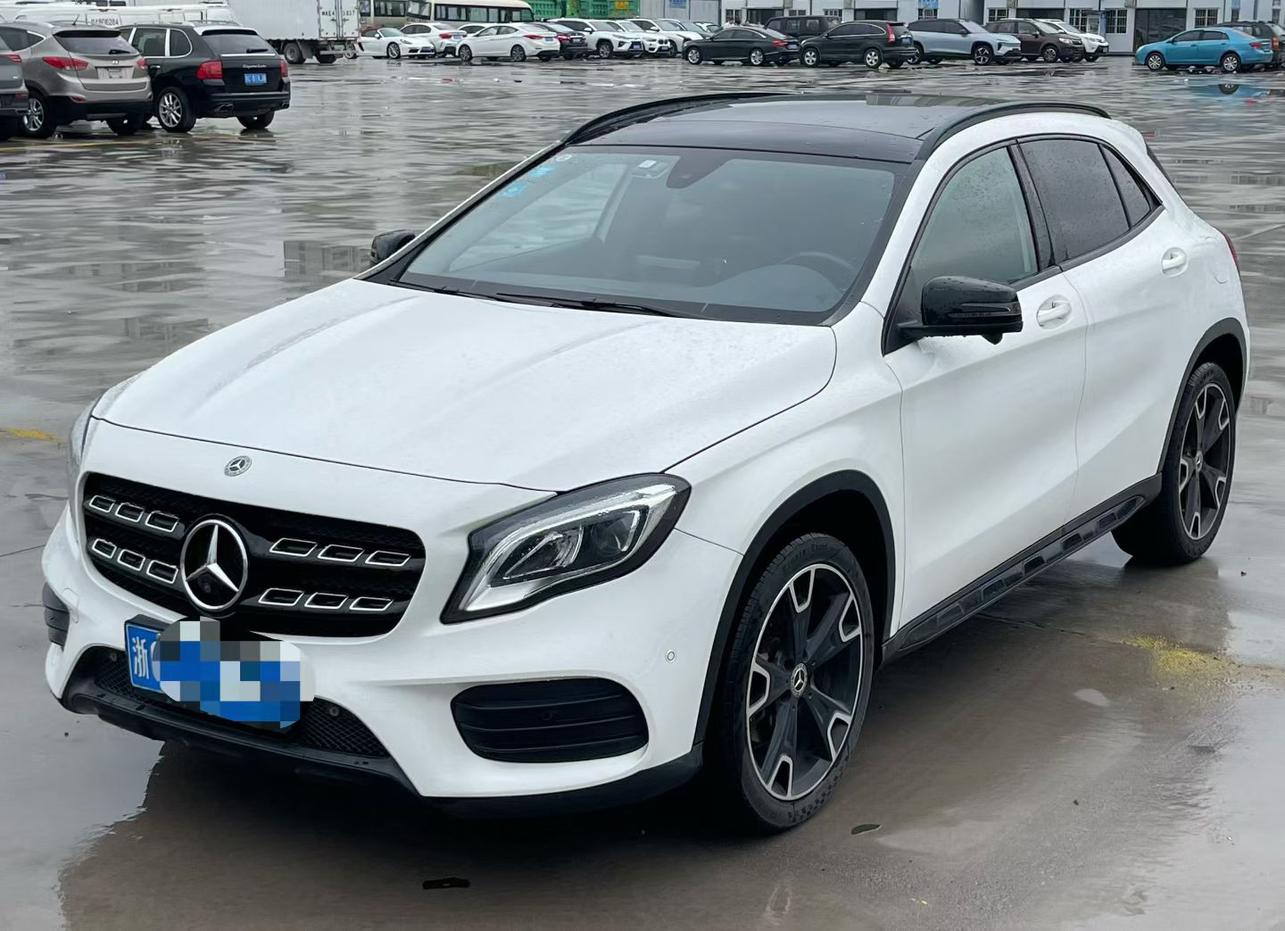 Mercedes-Benz GLA 2018 thumb 8