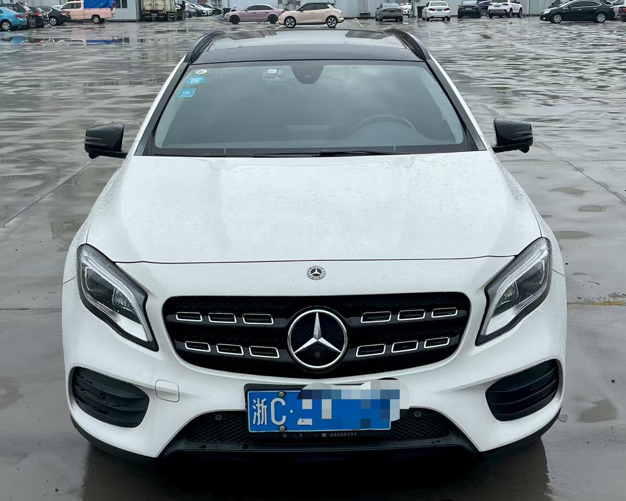 Mercedes-Benz GLA 2018 thumb 9