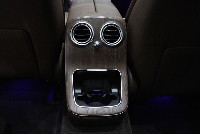 Mercedes-Benz E-Класс 2023 thumb 7