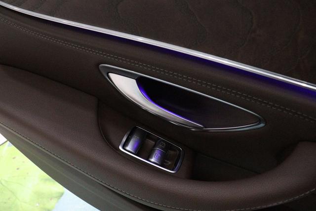 Mercedes-Benz E-Класс 2023 thumb 8