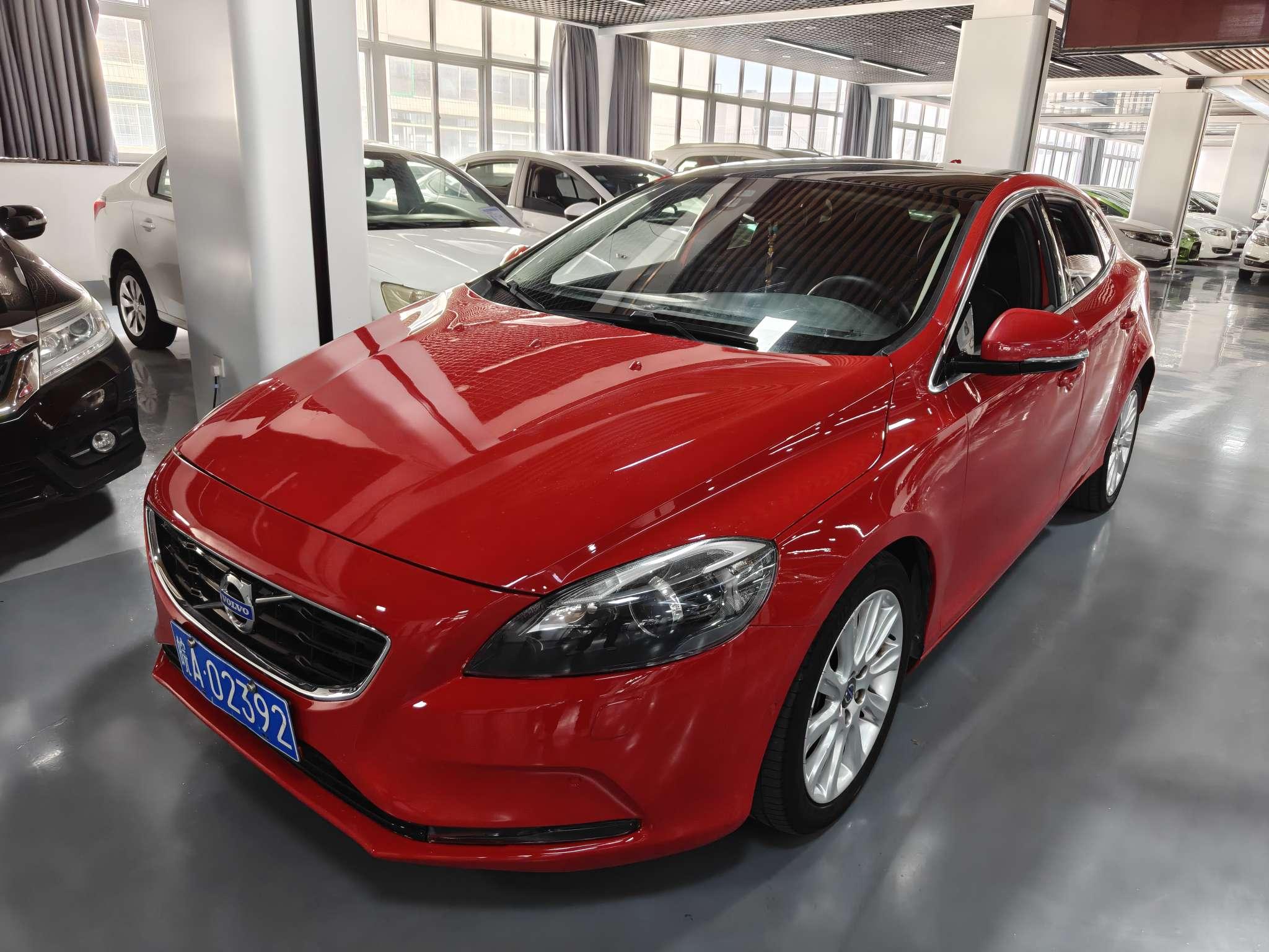 Volvo V40 2013 thumb 8
