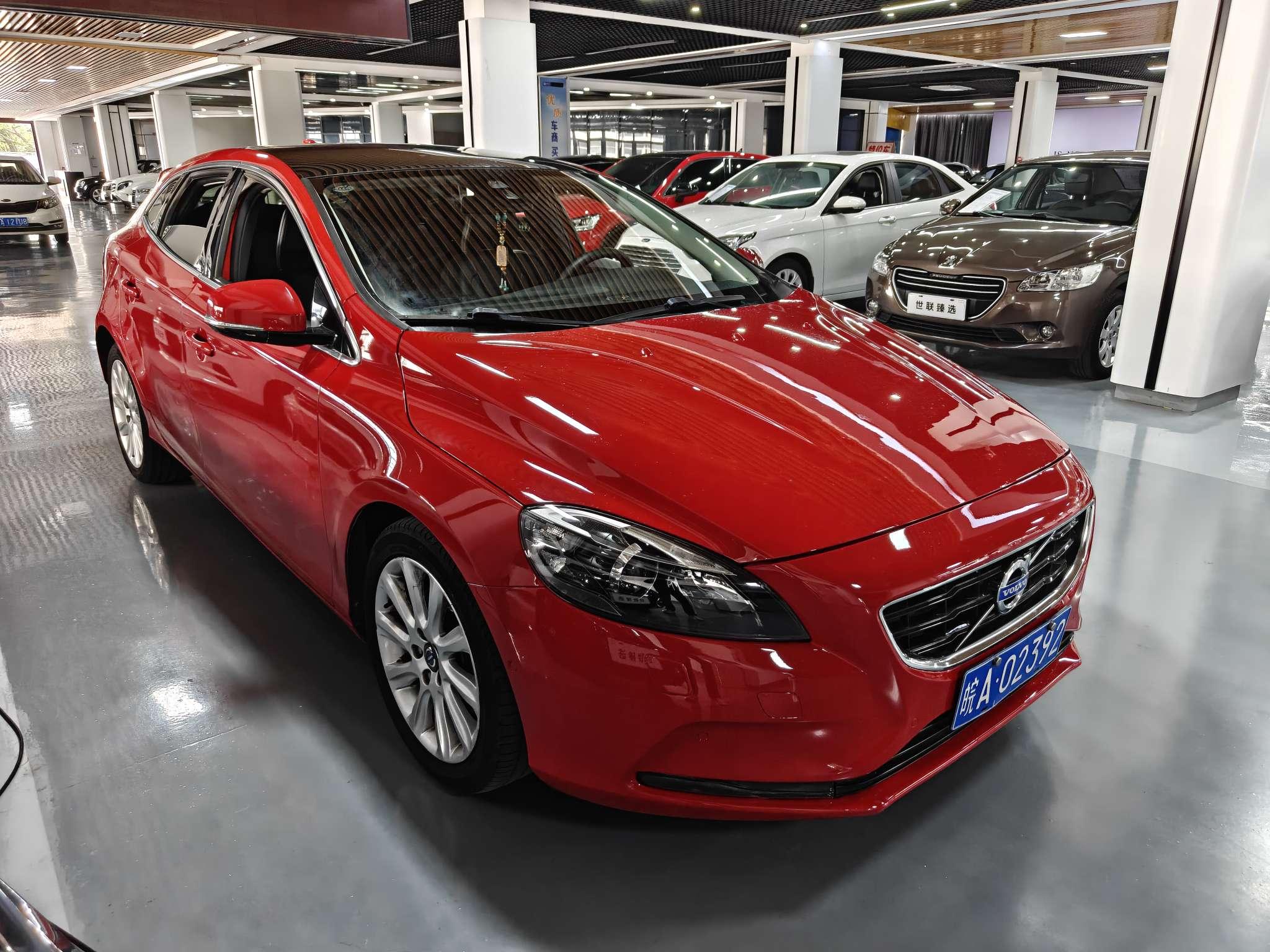 Volvo V40 2013 thumb 10