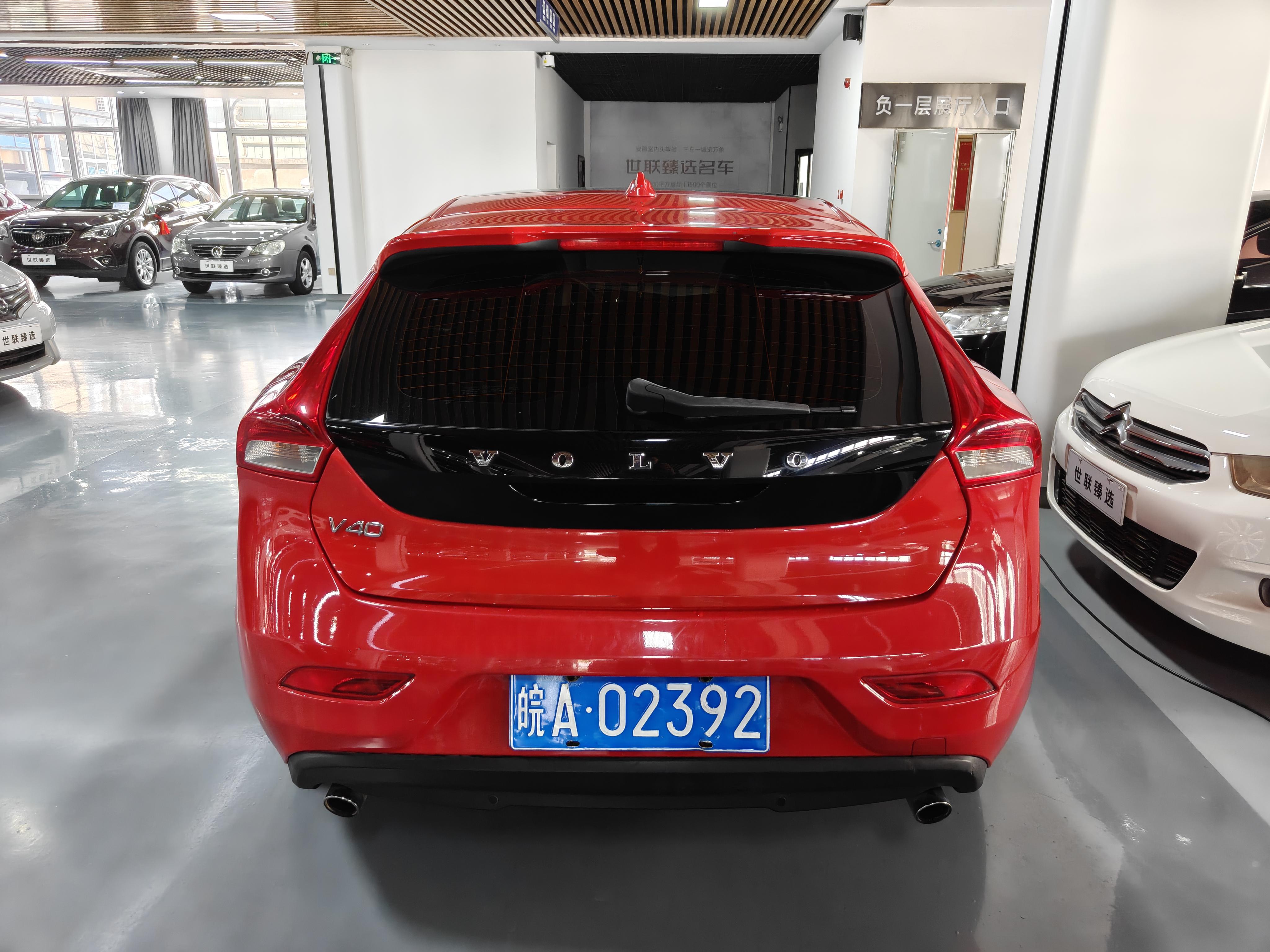 Volvo V40 2013 thumb 12