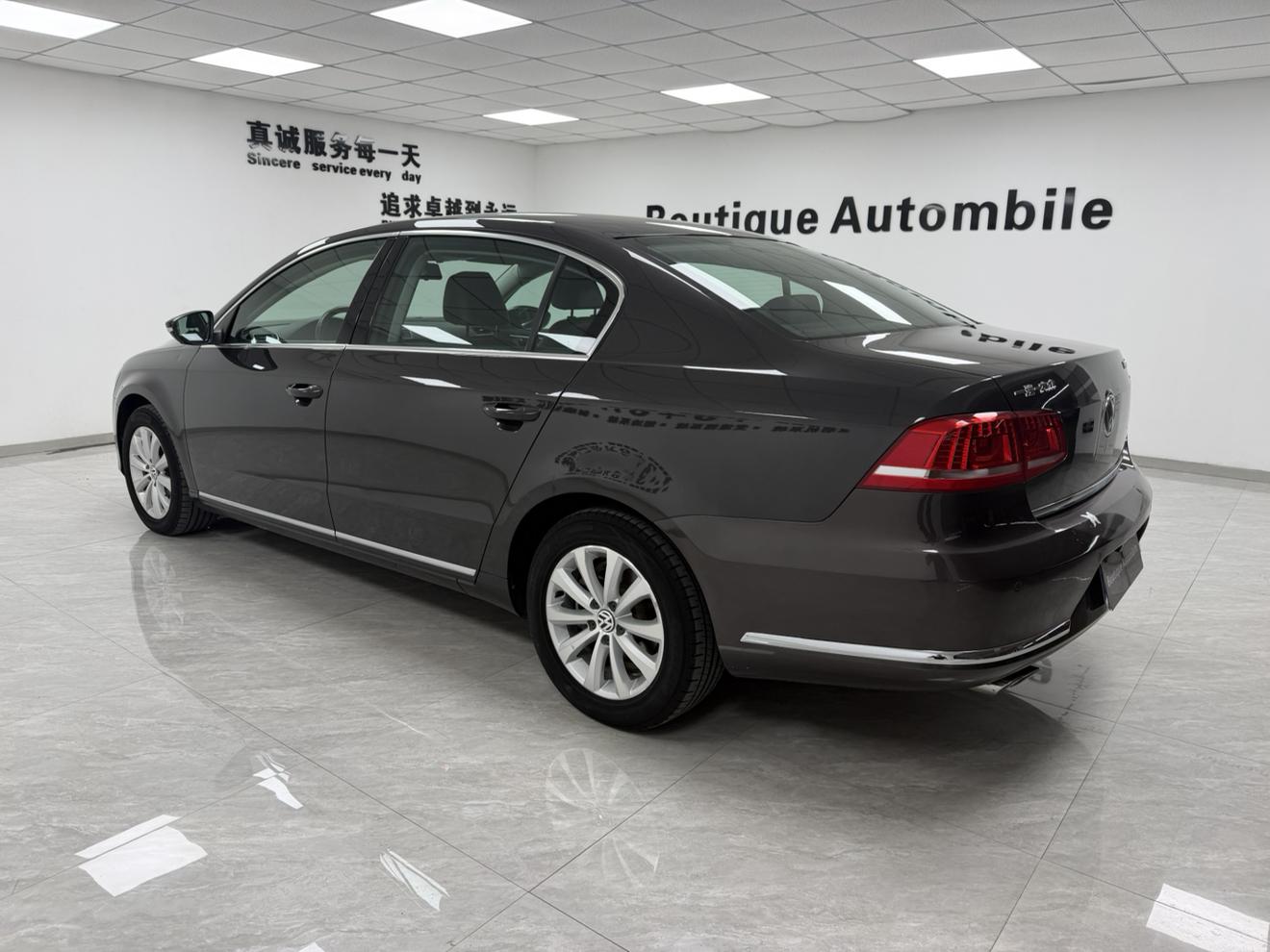 Volkswagen Magotan 2013 thumb 2