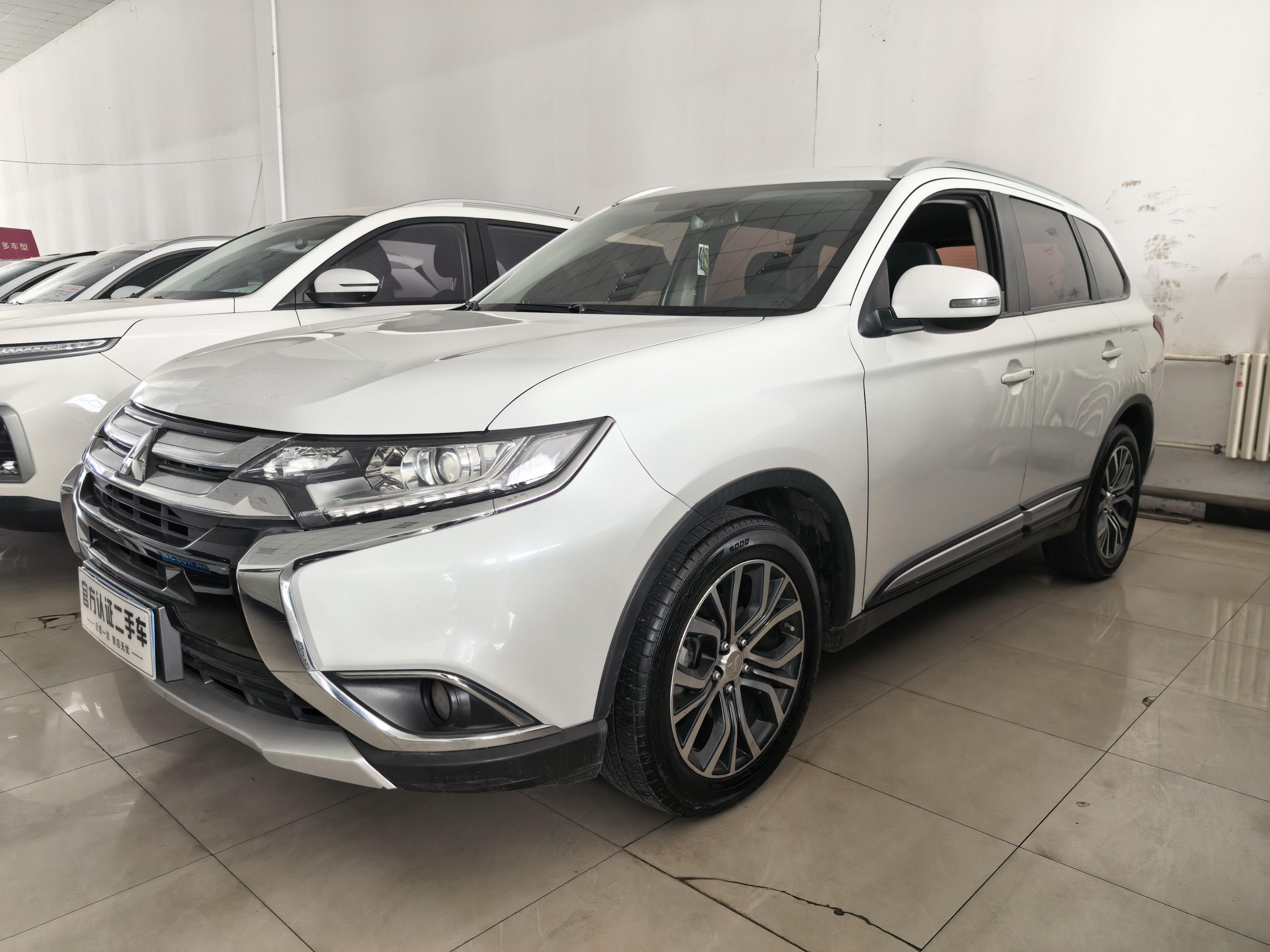 Mitsubishi Outlander 2017 thumb 10