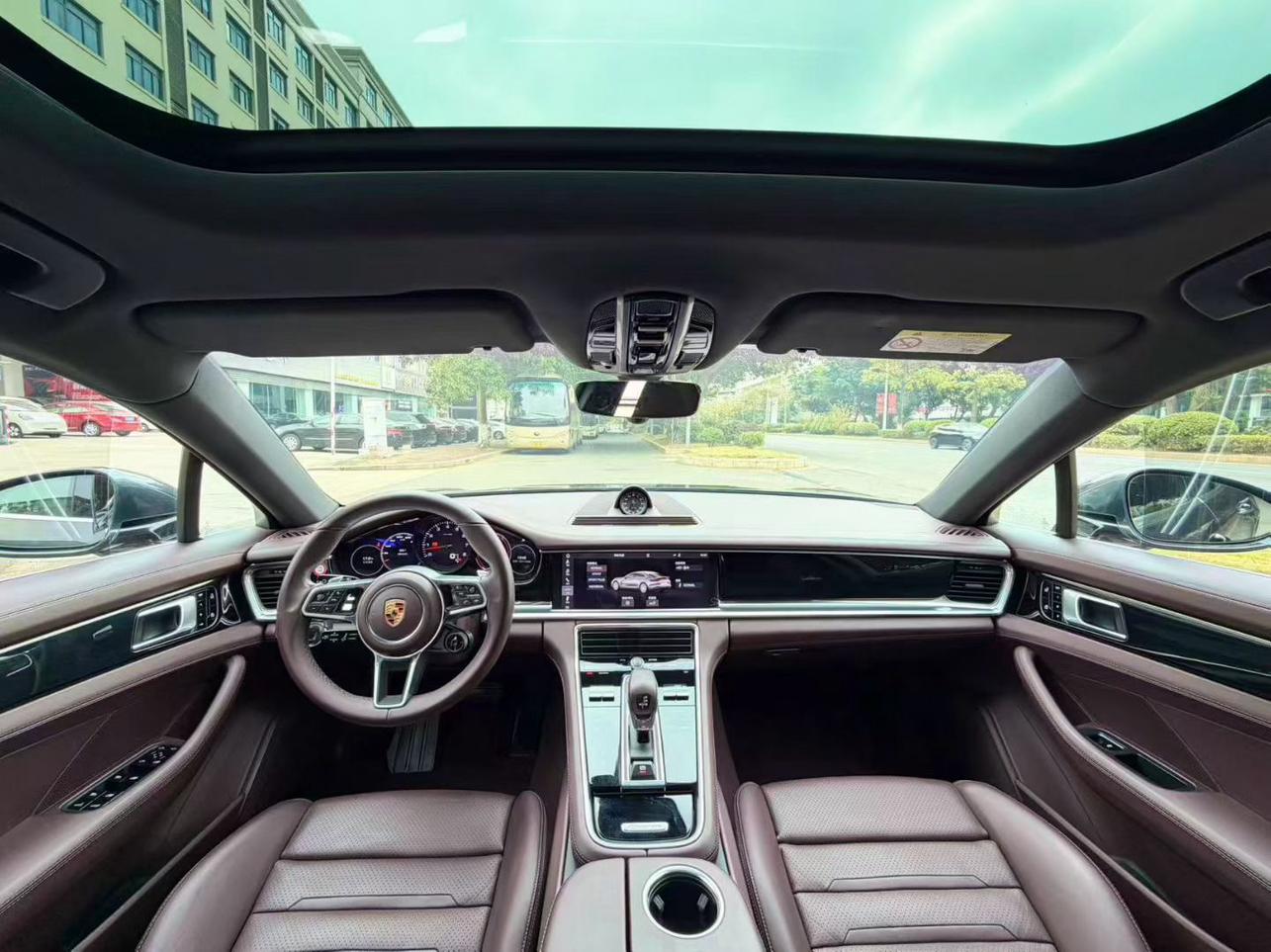 Porsche Panamera 2019 thumb 5