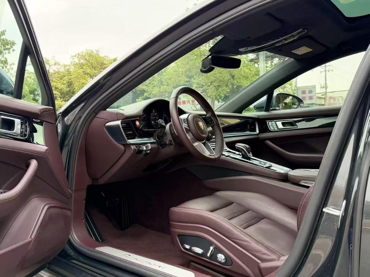 Porsche Panamera 2019 thumb 6