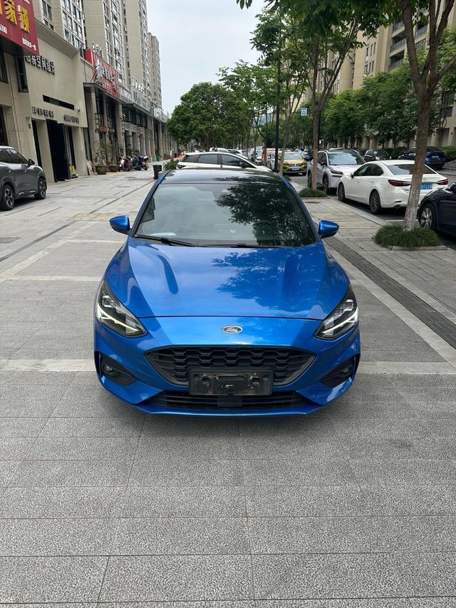 Ford Focus ST 2020 thumb 9